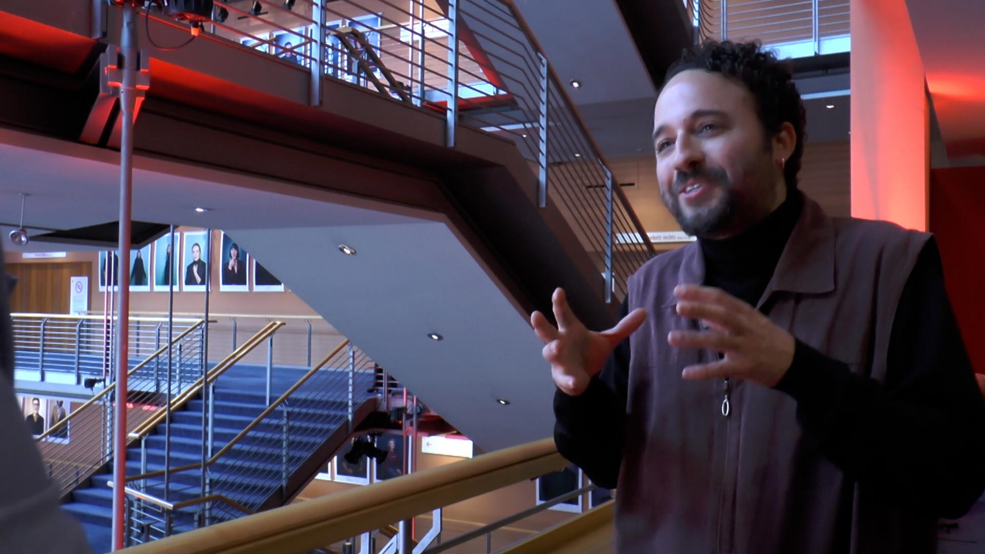 El espejo, programa de opinión sobre cine disponible en RTVCPlay Mira ahora el capítulo 16 de El espejo, el programa de cine que sana, en la plataforma de streaming RTVCPlay