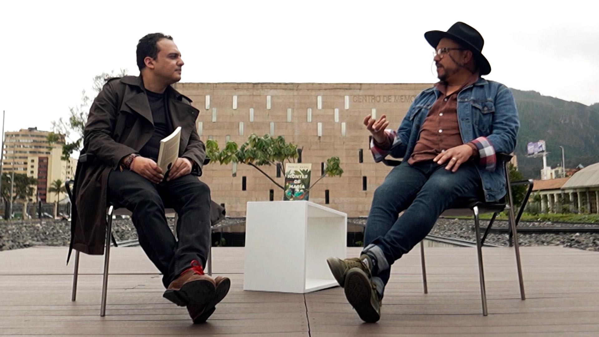 Señal literaria, serie documental completa, en RTVCPlay Escucha la conversación entre Daniel Ángel y Erick Duncan en Señal literaria, disponible ahora en RTVCPlay